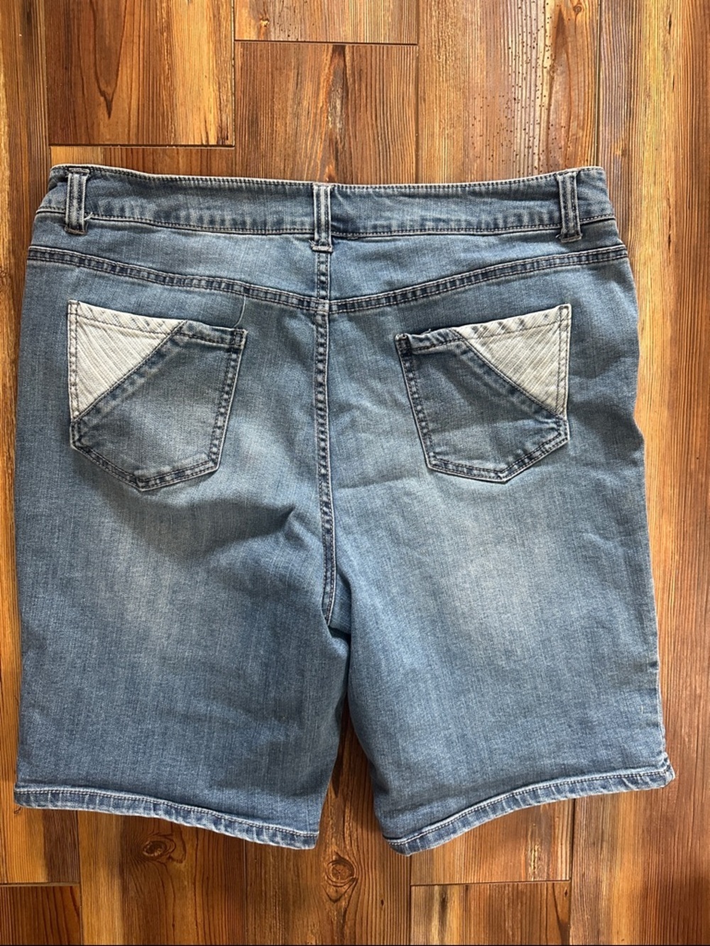 Christopher & Banks Light Blue Denim Jean Shorts 16 Short - Picture 7 of 7
